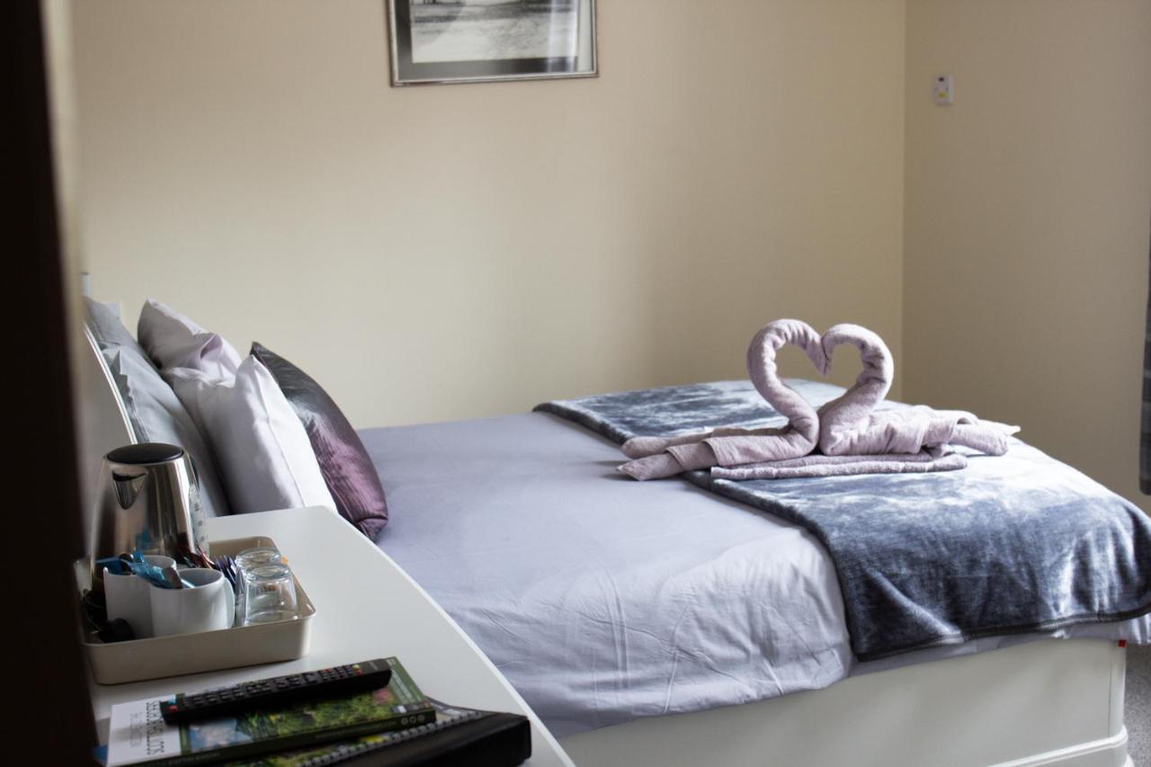 Bonchester Bridge Horse And Hound Country Inn מראה חיצוני תמונה