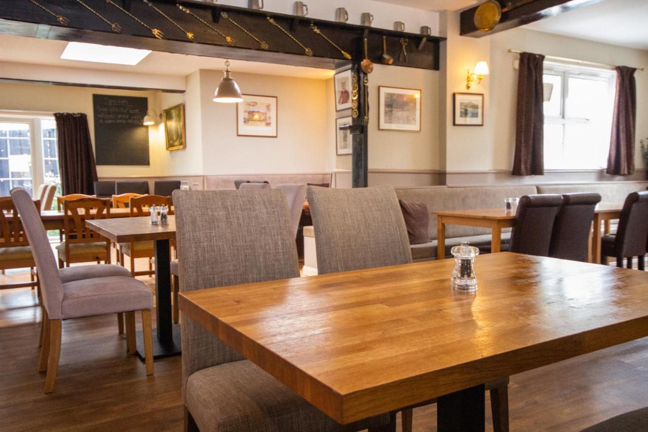Bonchester Bridge Horse And Hound Country Inn מראה חיצוני תמונה