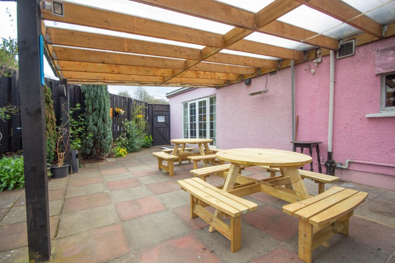 Bonchester Bridge Horse And Hound Country Inn מראה חיצוני תמונה