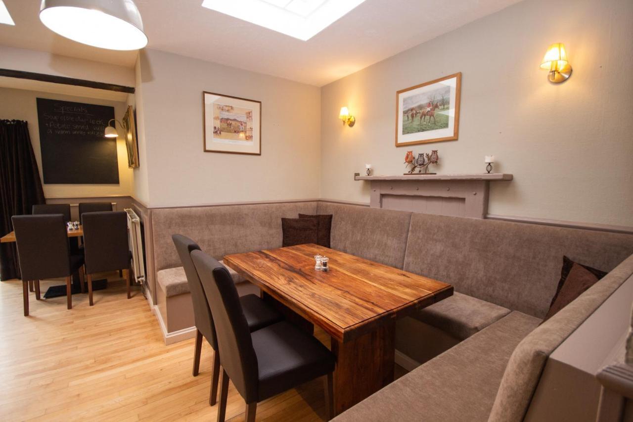 Bonchester Bridge Horse And Hound Country Inn מראה חיצוני תמונה