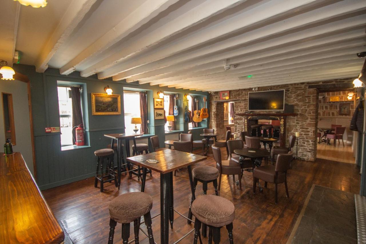 Bonchester Bridge Horse And Hound Country Inn מראה חיצוני תמונה