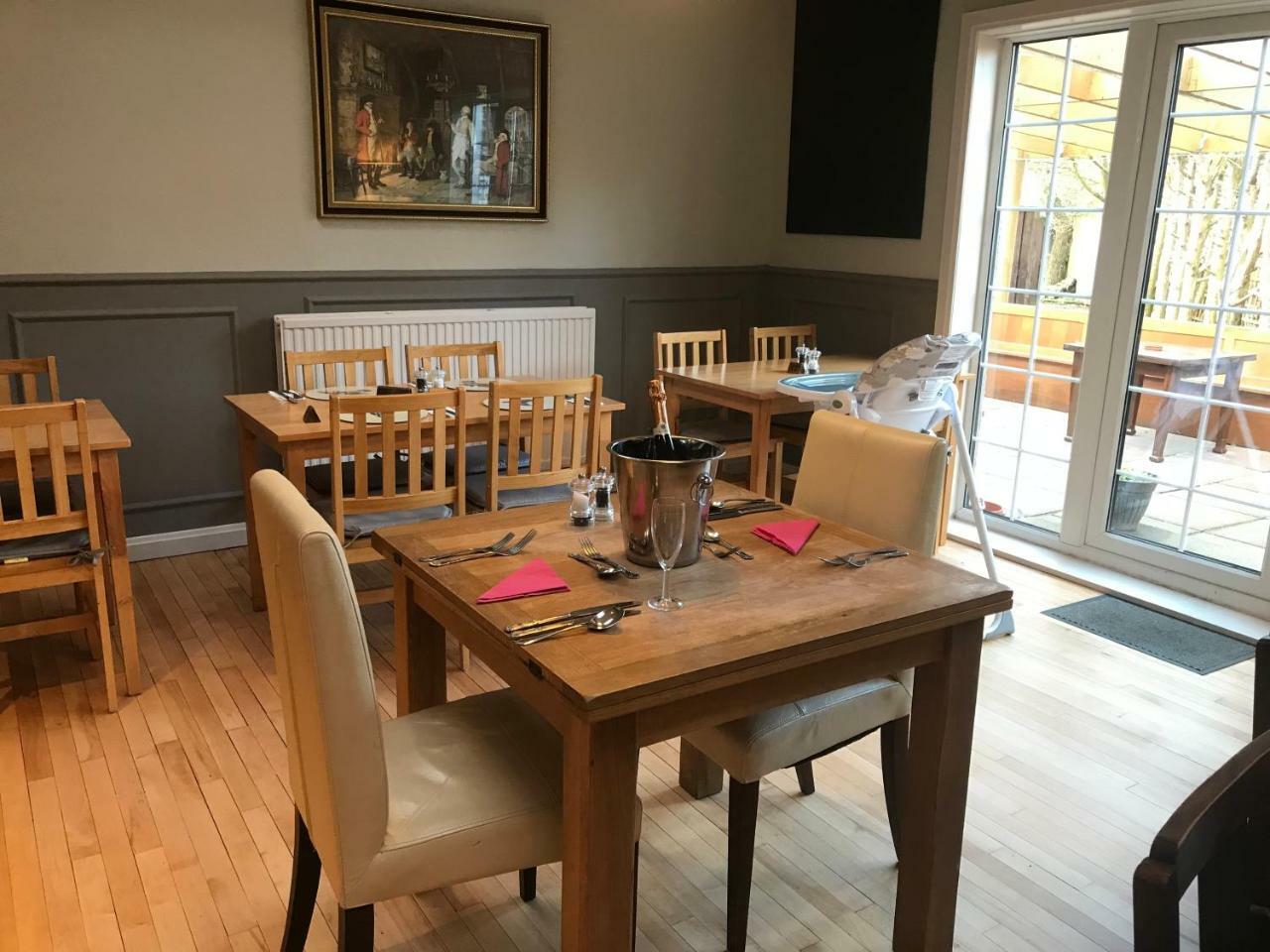 Bonchester Bridge Horse And Hound Country Inn מראה חיצוני תמונה