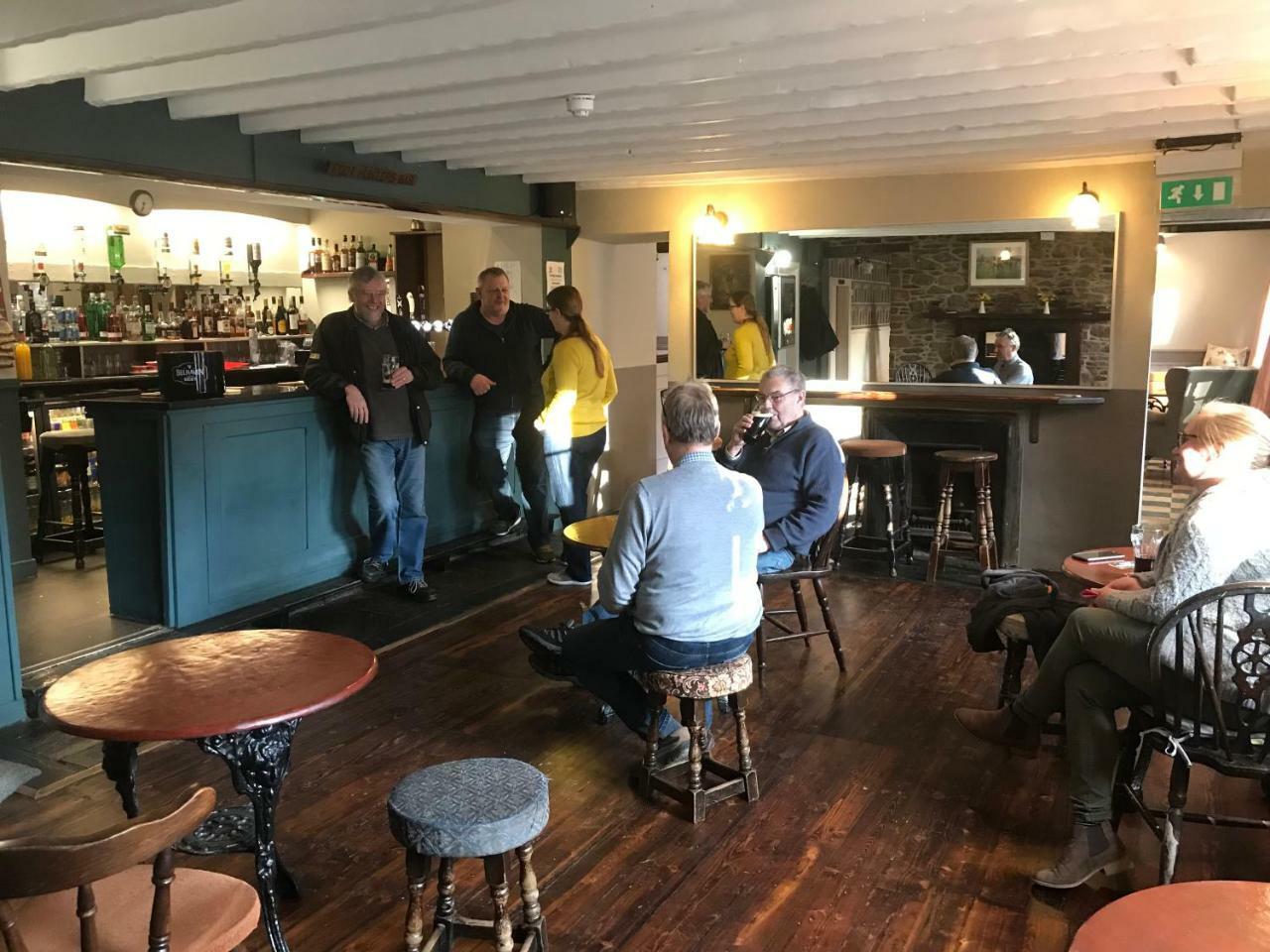 Bonchester Bridge Horse And Hound Country Inn מראה חיצוני תמונה